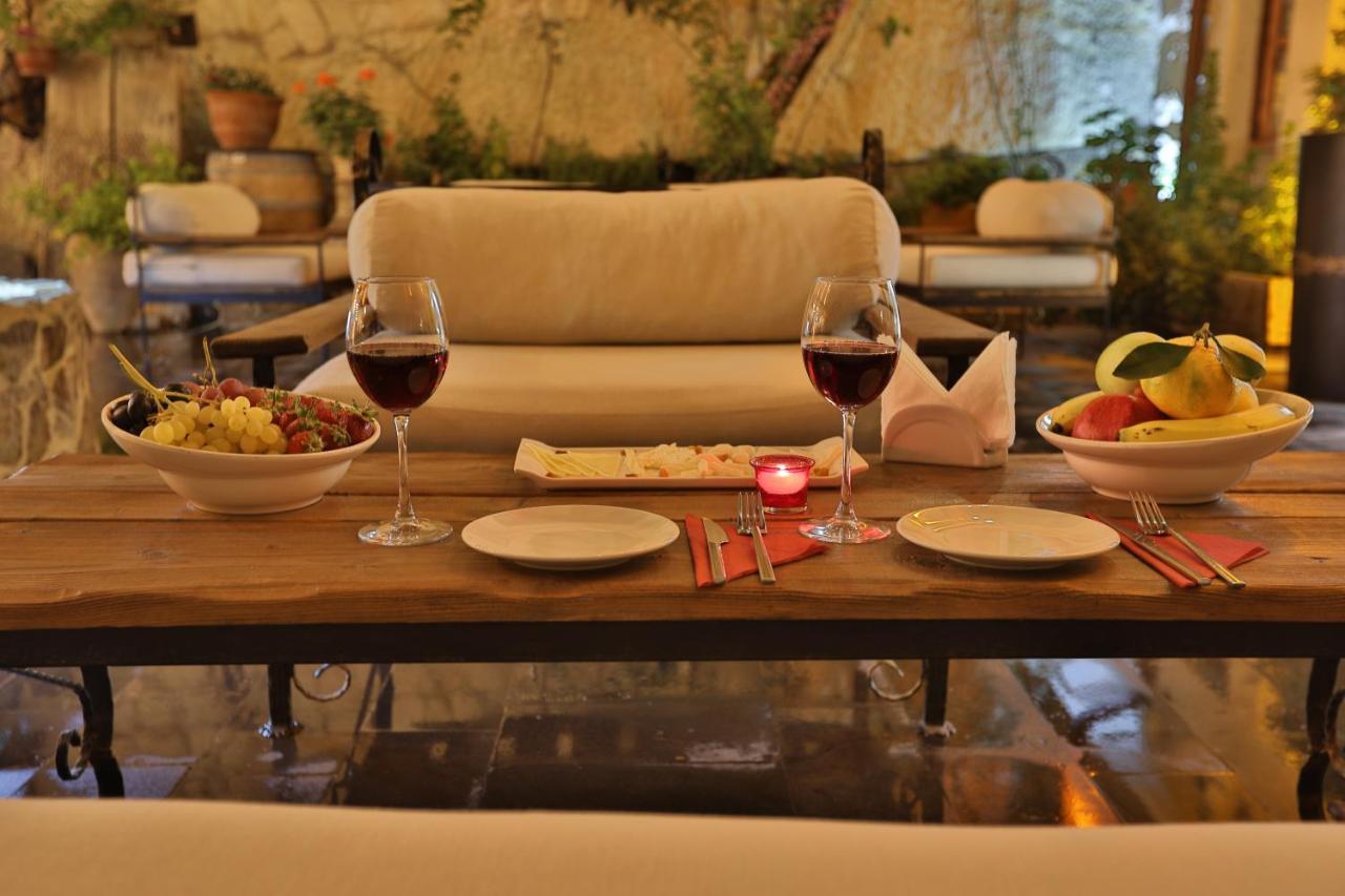 Aja Cappadocia Cave Hotel Урґюп Екстер'єр фото
