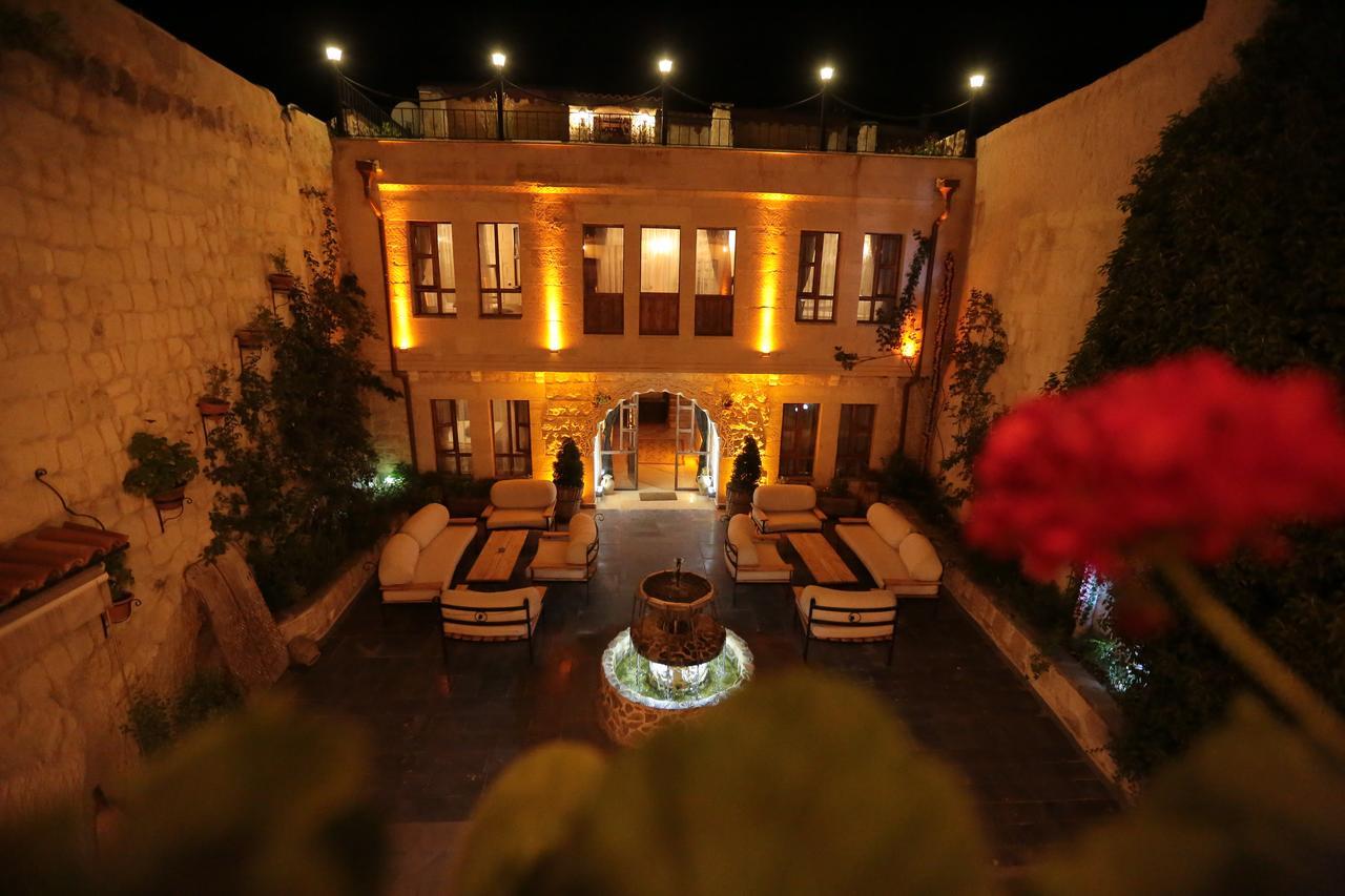 Aja Cappadocia Cave Hotel Урґюп Екстер'єр фото
